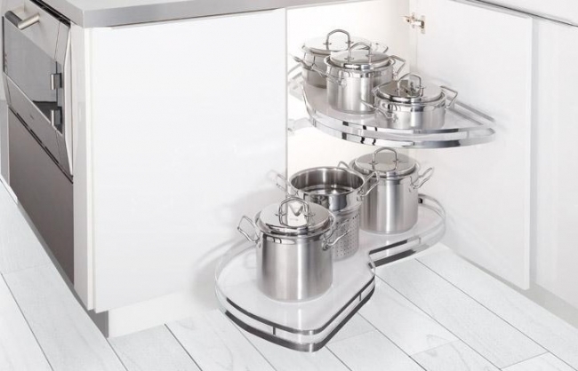 פירזול למטבח לניצול מירבי של ארונות פינה פירזול למטבח לניצול מירבי של ארונות פינה